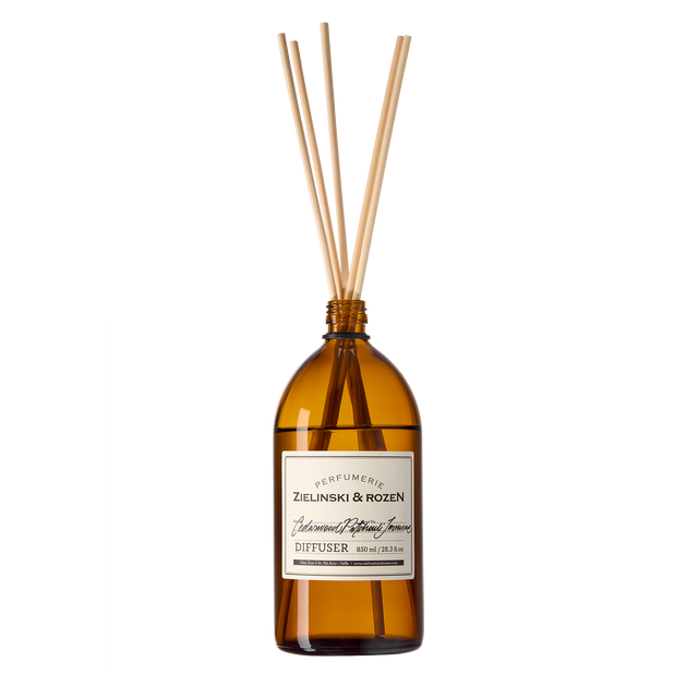 الناشر: خشب الأرز، الباتشولي، الياسمين