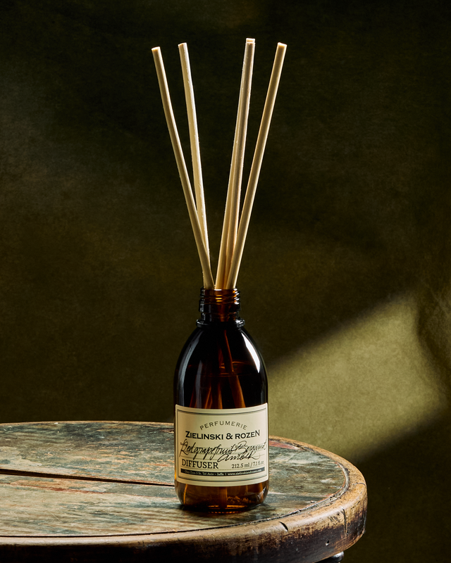 ناشر رائحة الجريب فروت الأحمر، البرغموت، العنبر