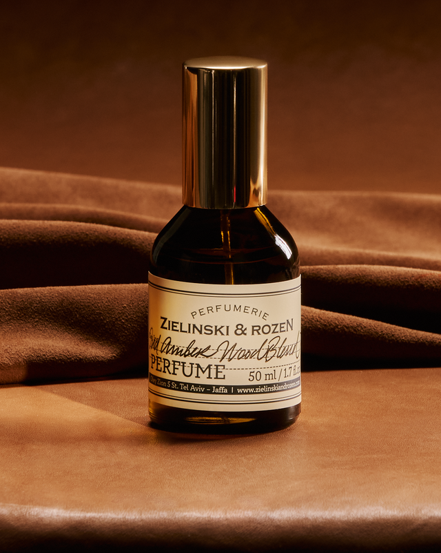 Perfume Oud, Amber, Wood Blend
