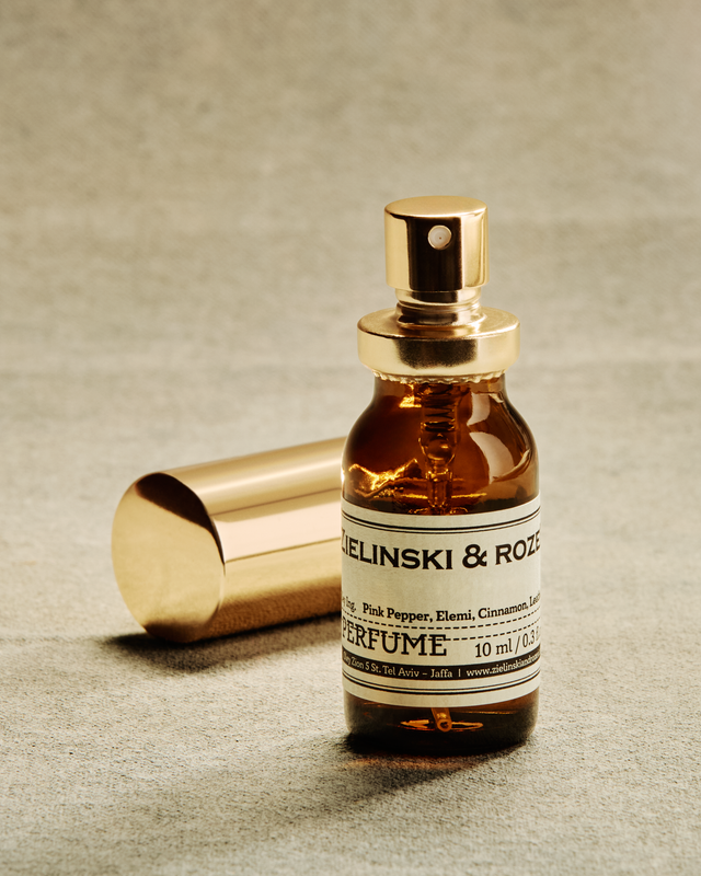 عطر الفلفل الوردي، إيليمي، القرفة، الجلد