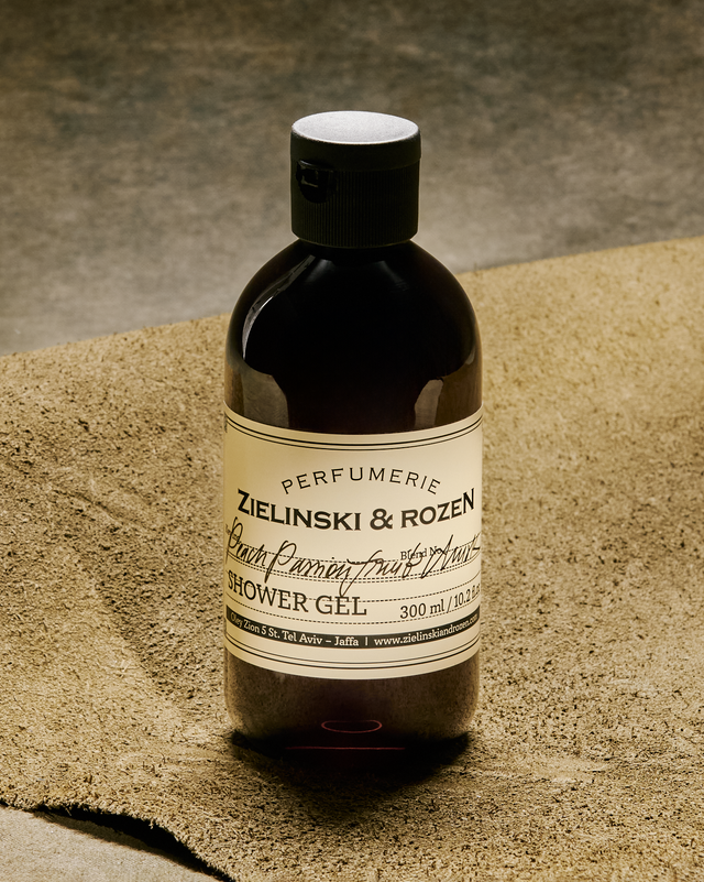 Shower gel Peach, Passion Fruit, Musk (300 ml)