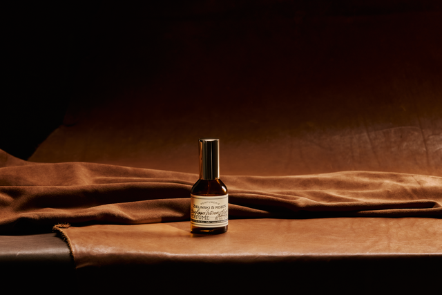 Black Pepper, Vetiver, Neroli, Amber