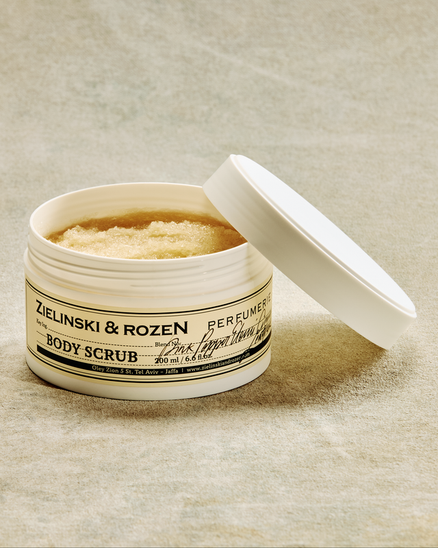 Body scrub Pink Pepper, Elemi, Cinnamon, Leather (200 ml)