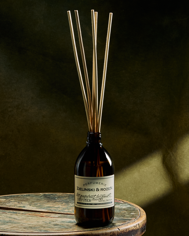 ناشر رائحة الجريب فروت الأحمر، البرغموت، العنبر